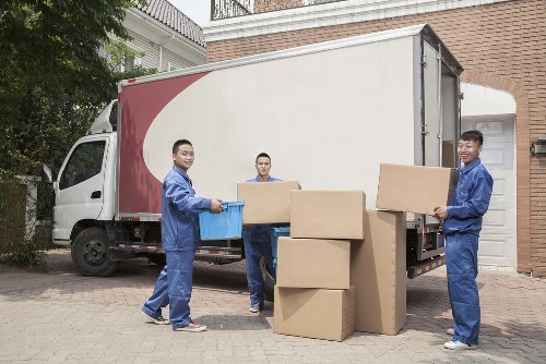 Accepted card and PayPal payment methods for West Kensington moves